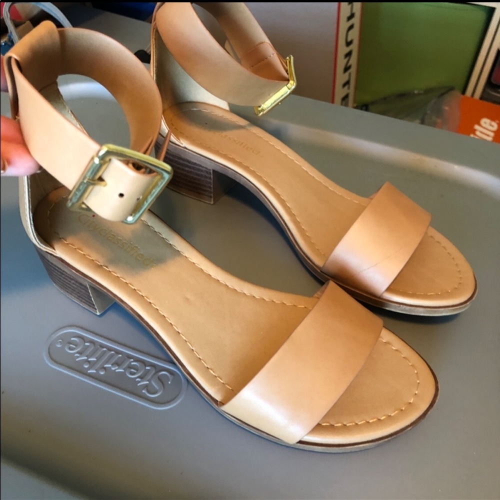 Nude heels